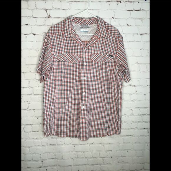 Columbia Men's‎ Plaid Omni-Shade Short Sleeve Button Up Shirt - Picture 1 of 16